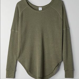 TNA olive green long sleeve waffle shirt size: XXS